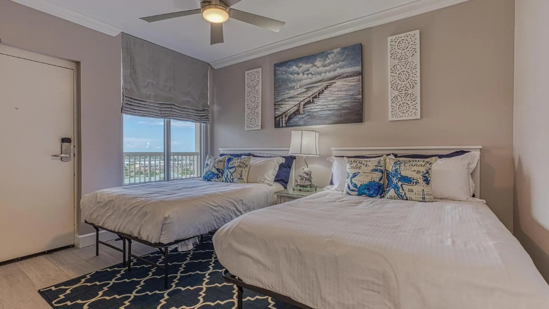 Holiday home St Maarten 1207 A Completely Remodeled Beach Front Condo At Silver Shells 12Th Floor Sleeps 8 Destin
