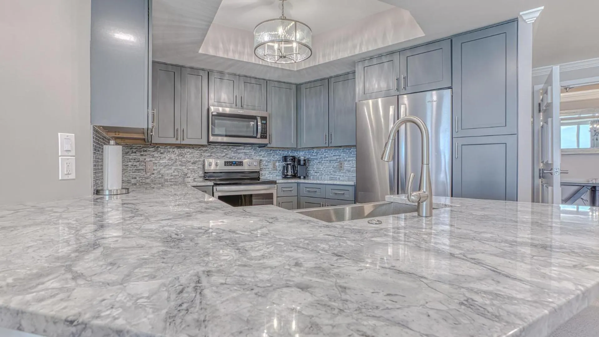 St Maarten 1207 A Completely Remodeled Beach Front Condo At Silver Shells 12Th Floor Sleeps 8 Destin 0*,